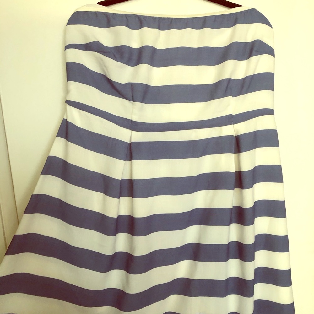 Elegant blue/white striped midi dress. Size 2X